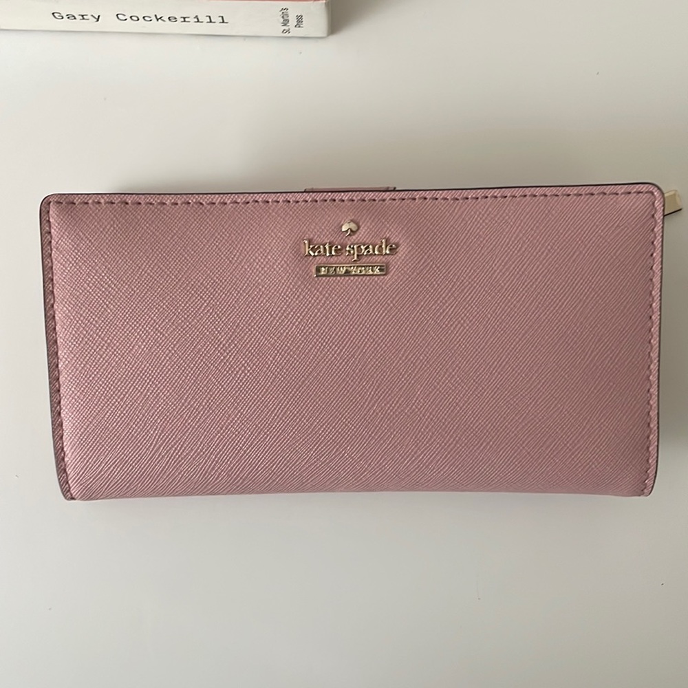 Kate spade bifold wallet